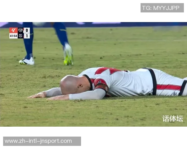 前裁判揭示亚马尔被放倒事件裁判为何未出示第二张黄牌