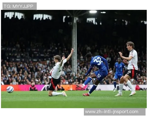 切尔西中卫危机严重六名后卫缺阵边卫临时救火艰难应战