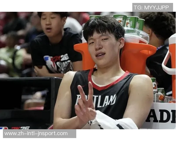 魔童在美生活日常揭秘杨瀚森分享吃喝拉撒睡的趣事与感受