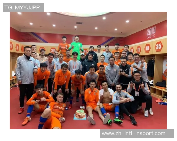 击败巴西后日本球员低调归队展现谦逊精神 击败巴西后日本球员低调归队展现谦逊精神