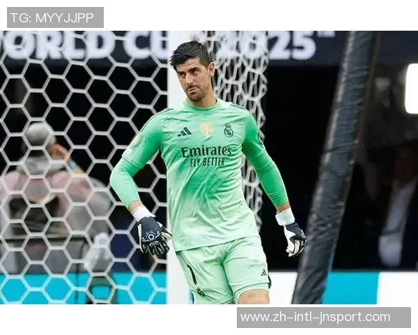 库尔图瓦批评巴萨与黄潜海外赛影响公平性强调西甲主客场差异显著