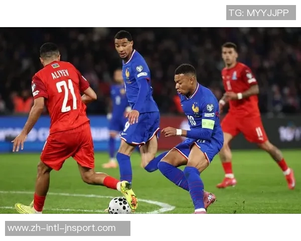 乌龙事件!图拉姆意外磕球阿塞拜疆门将失误助法国3-1领先 乌龙事件!图拉姆意外磕球阿塞拜疆门将失误助法国3-1领先