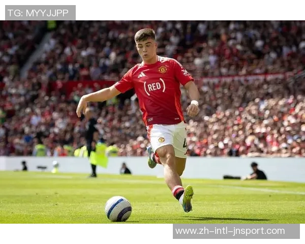 弗莱彻之子杰克在曼联U21比赛中被红牌罚下将面临两场停赛处罚 弗莱彻之子杰克在曼联U21比赛中被红牌罚下将面临两场停赛处罚